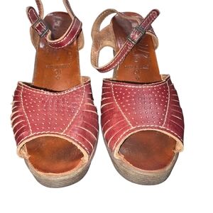 Vintage Famolare Red Leather Wave Wedge Sandals Size 10 Italy